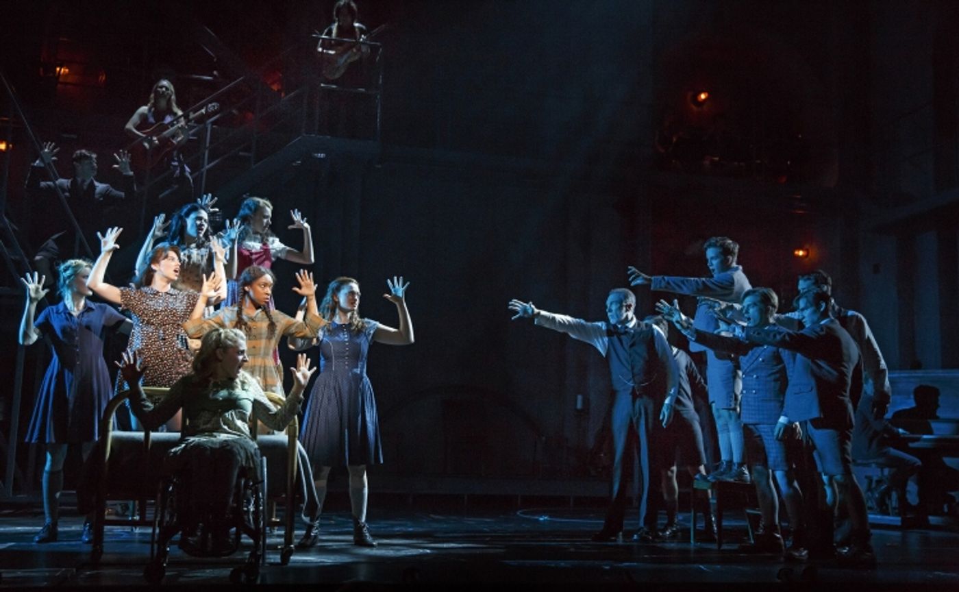Dark, Graceful, Whimsical and Enduring - Looking Back at Shows That Closed in 2016 Image