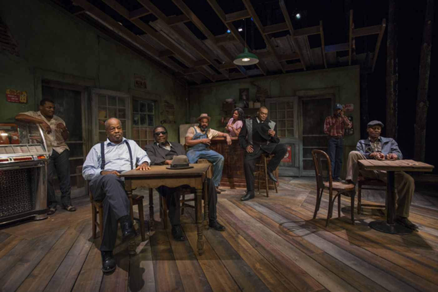 Photo Flash: First Look - EAST TEXAS HOT LINKS Extends at Writers Theatre; Eugene Lee to Stop By! Photo Flash: First Look - EAST TEXAS HOT LINKS Extends at Writers Theatre; Eugene Lee to Stop By! Image