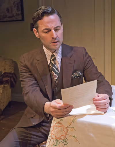 Max von Essen Photo