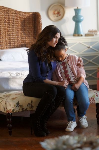 Idina Menzel and Sania Victoria Photo