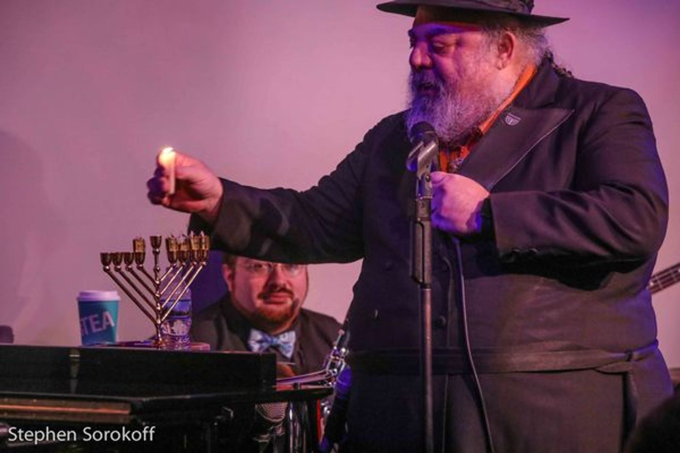 Photo Coverage: The Metropolitan Room Celebrates Chanukah With Elli Photo Coverage: The Metropolitan Room Celebrates Chanukah With Elli Image