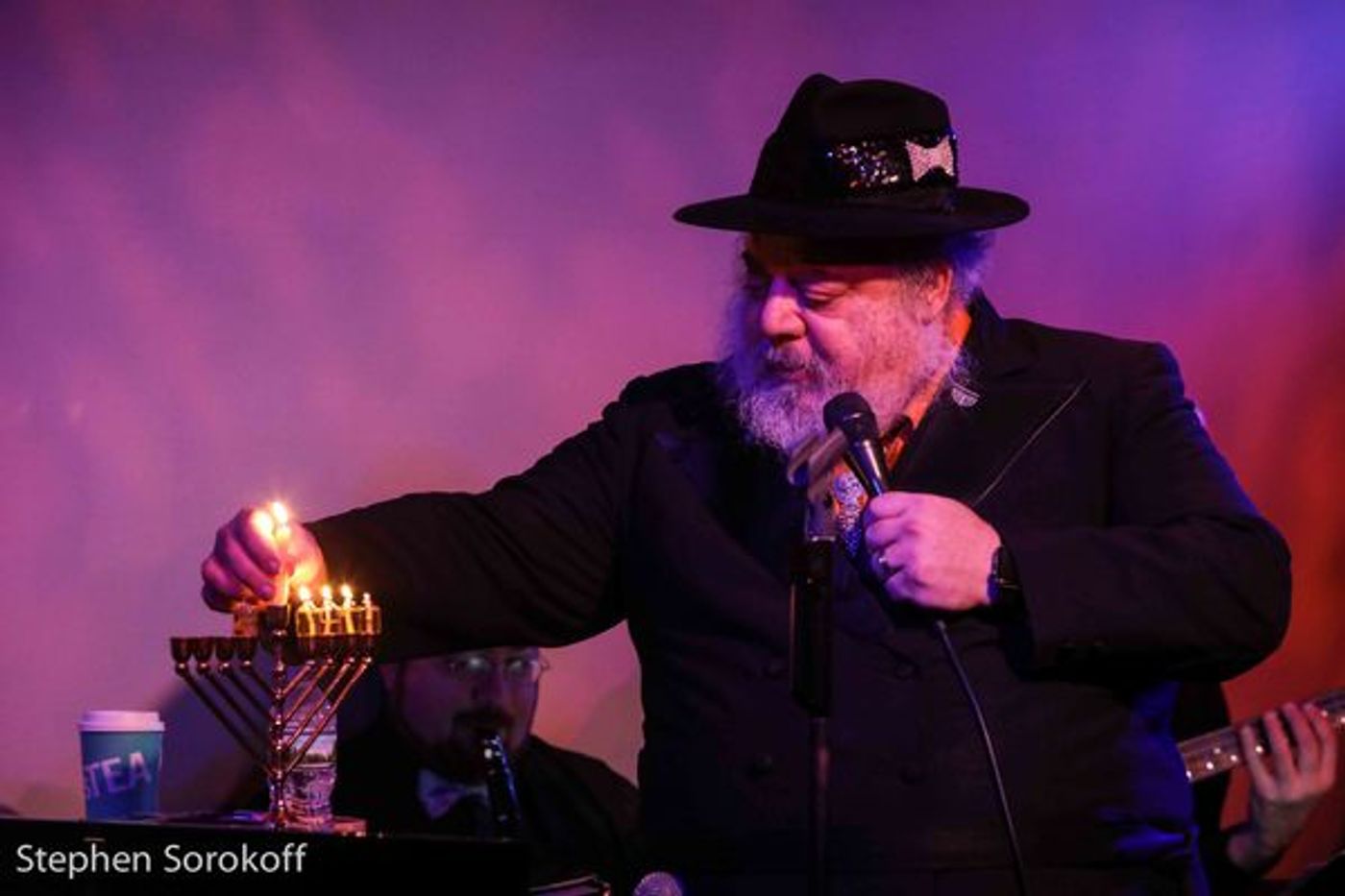 Photo Coverage: The Metropolitan Room Celebrates Chanukah With Elli Photo Coverage: The Metropolitan Room Celebrates Chanukah With Elli Image