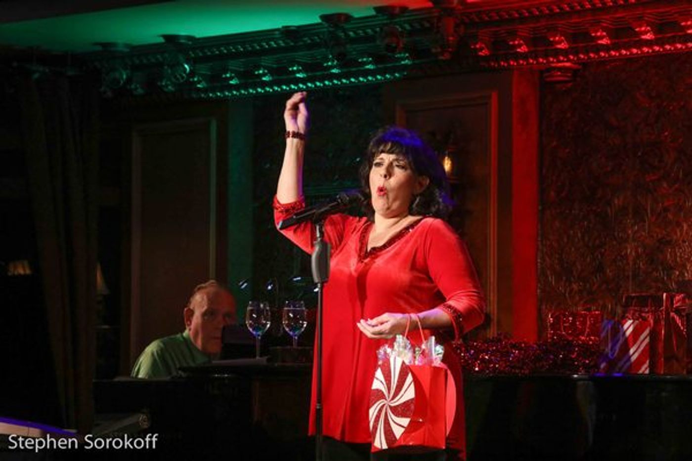 Photo Coverage: Christine Pedi Gets 'Sirius' About Christmas at Feinstein's/54 Below  Image
