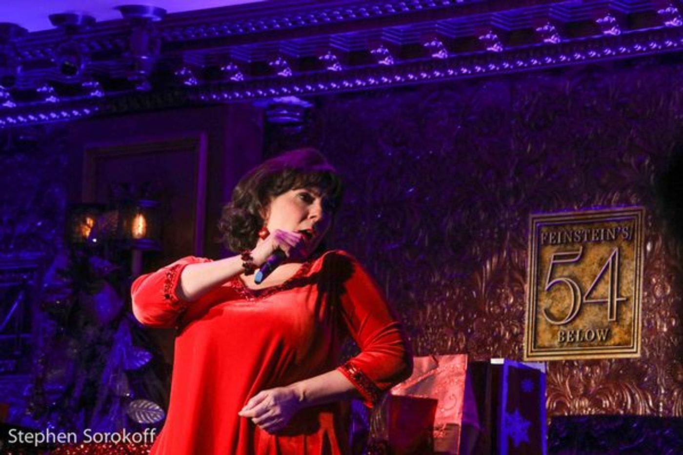 Photo Coverage: Christine Pedi Gets 'Sirius' About Christmas at Feinstein's/54 Below  Image
