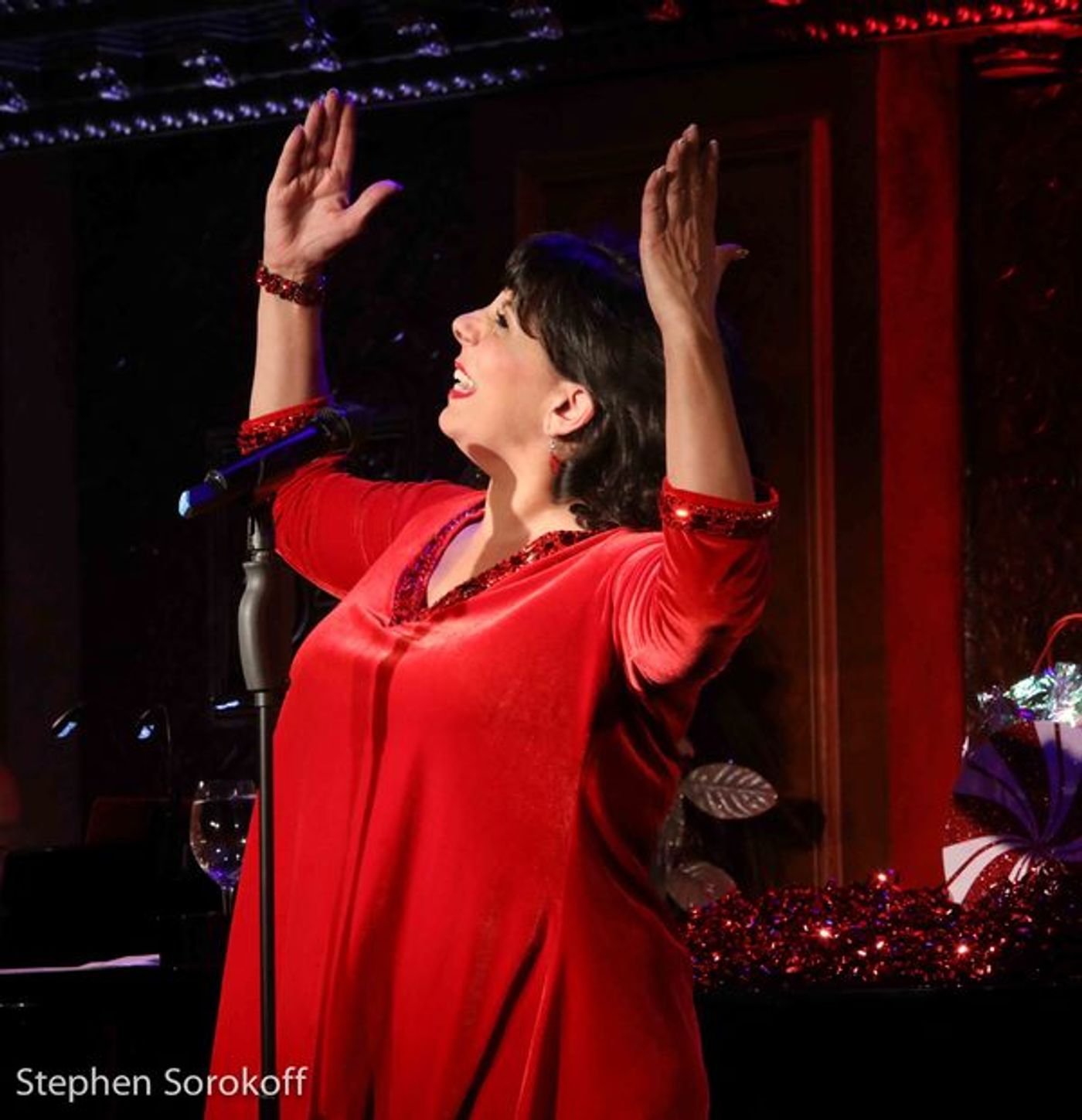Photo Coverage: Christine Pedi Gets 'Sirius' About Christmas at Feinstein's/54 Below  Image