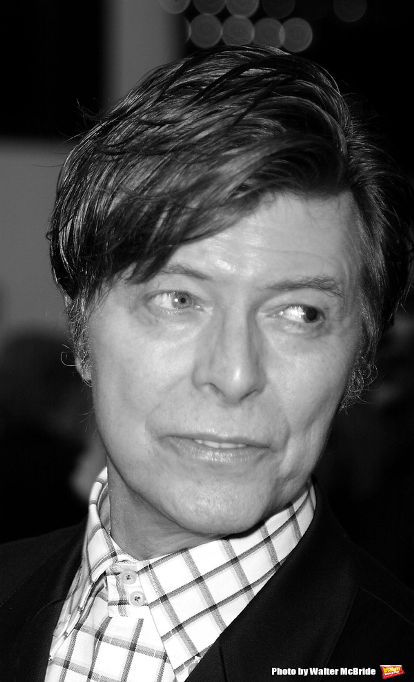 Photo Flash: Remembering the Great Men We Lost in 2016  Image