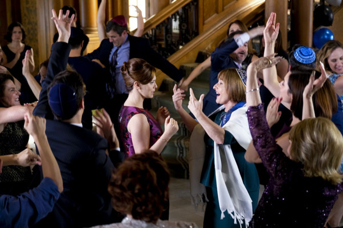Photo Flash: L'Chaim! Patti LuPone Guest Stars as Rabbi in CRAZY EX-GIRLFRIEND  Image