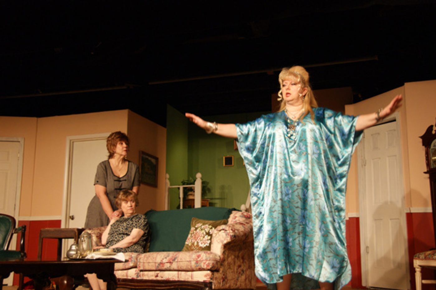 Photo Flash: First Look at GOOD HELP IS SO HARD TO MURDER at Little Theatre Off Broadway  Image