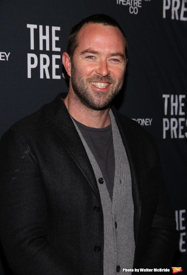 Sullivan Stapleton Photo