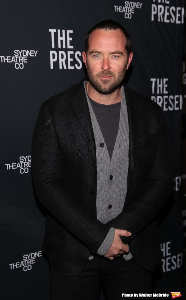 Sullivan Stapleton Photo