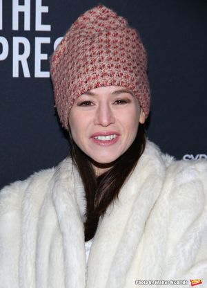Yael Stone  Photo