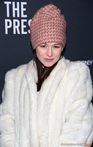 Yael Stone Photo