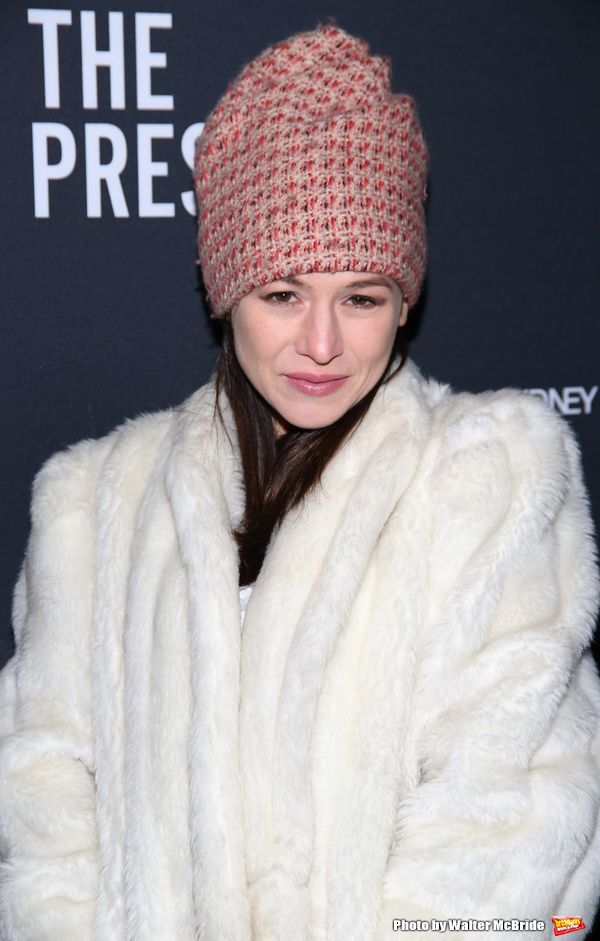 Yael Stone Photo