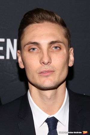 Eamon Farren Photo