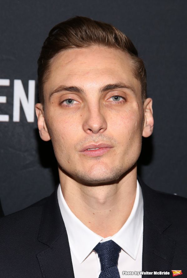Eamon Farren Photo
