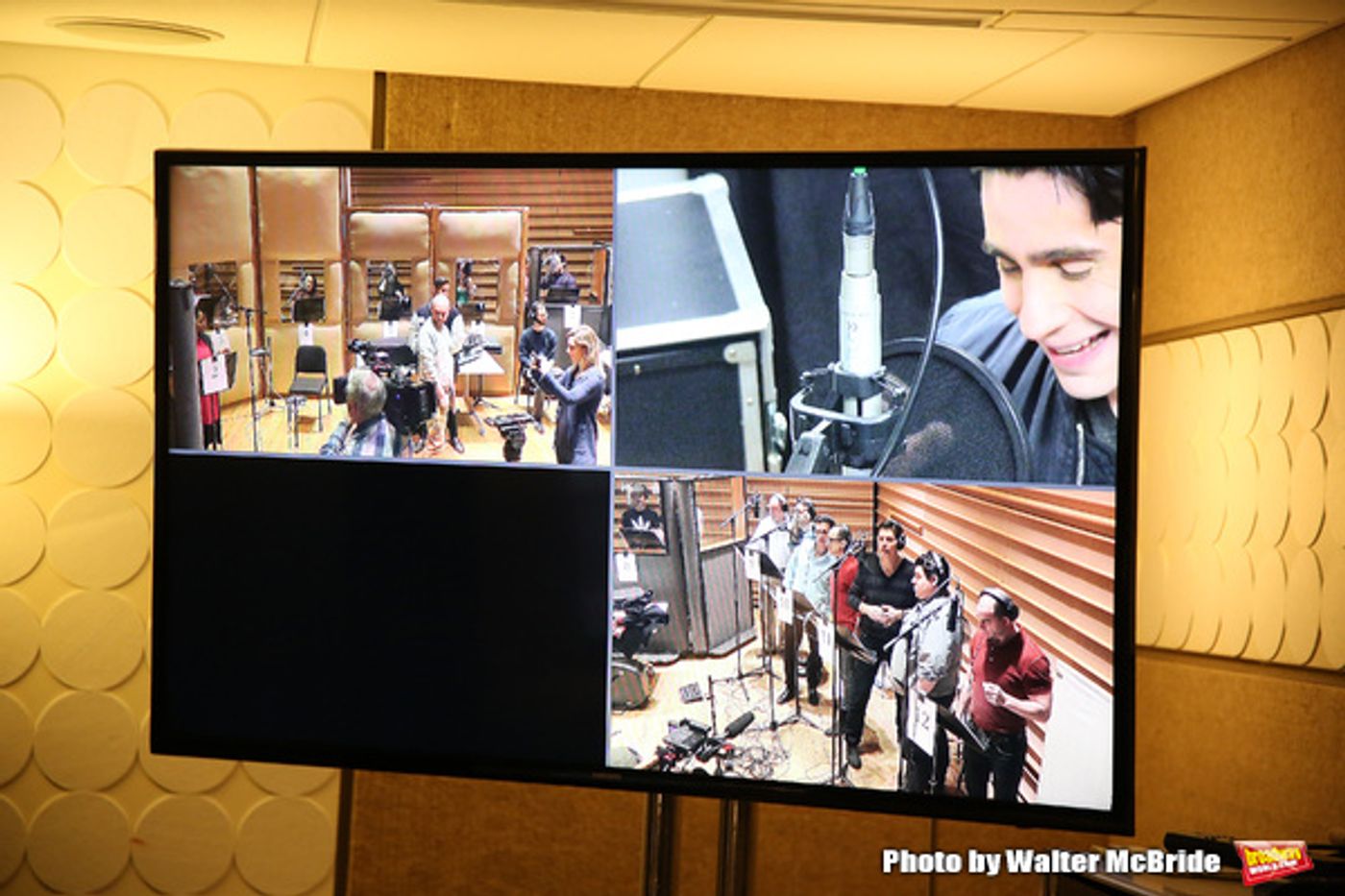 Photo Coverage: In the Recording Studio with A BRONX TALE  Image