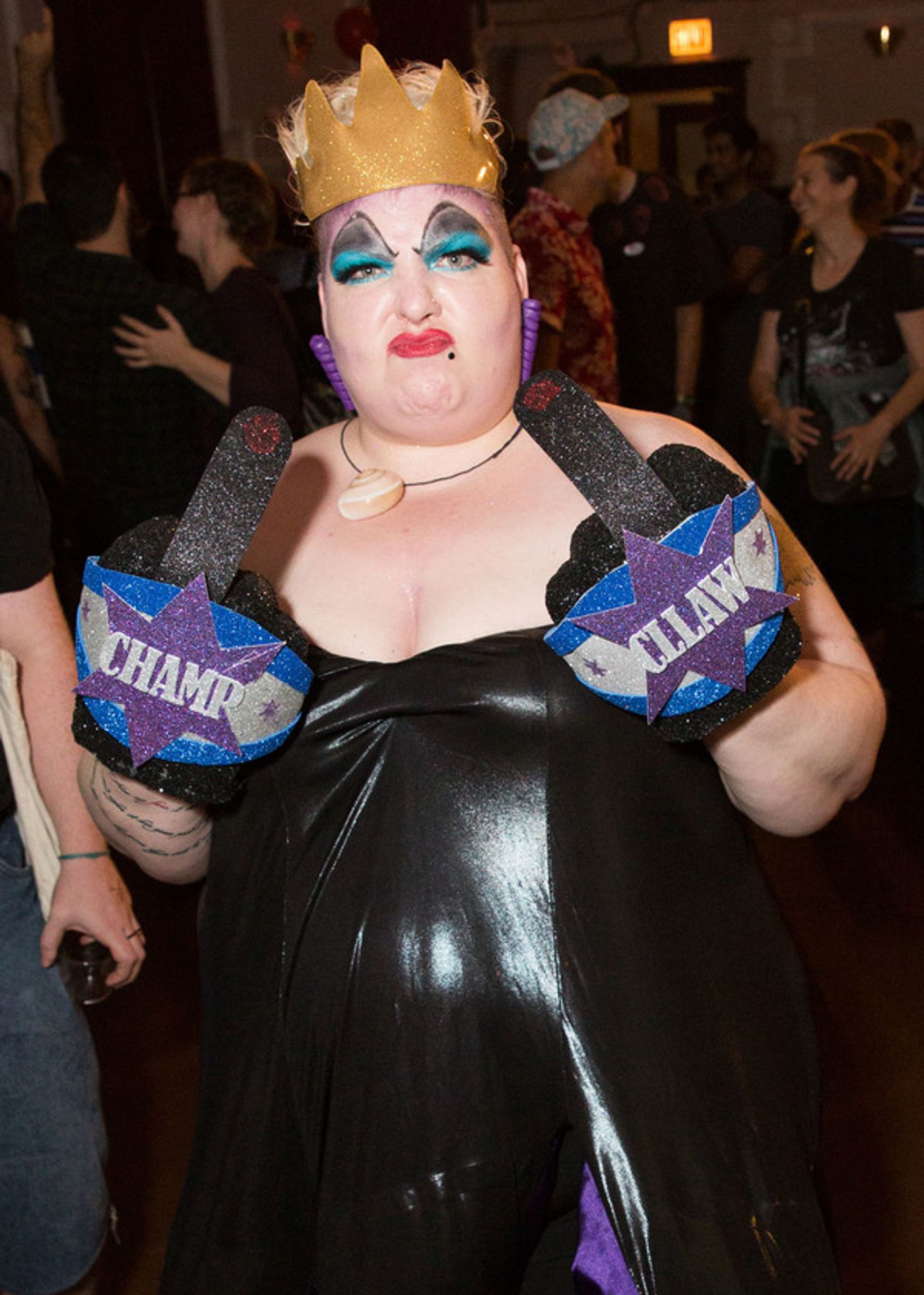 Photo Flash: The Chicago League of Lady Arms Wrestlers  Return Valentine's Day Weekend for CLLAW XXVI: Battle of the CLLAWentines  Image