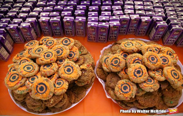 Photo Coverage: AVENUE Q Celebrates 13th Anniversary and 3000th Performance Off Broadway! — photo 35 of 56