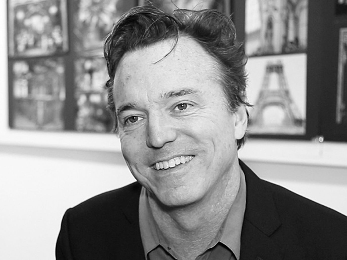 Design-Focused 'in 1: the podcast' Welcomes Tony and Emmy-Winner Derek McLane  Image