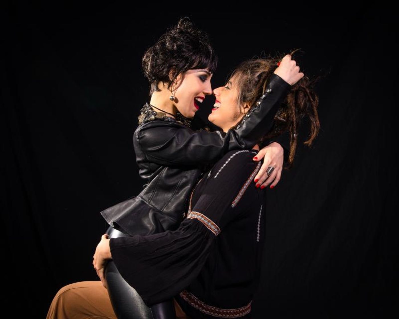 Review: 17 Years Later RENT Revivals in Brazil  Image