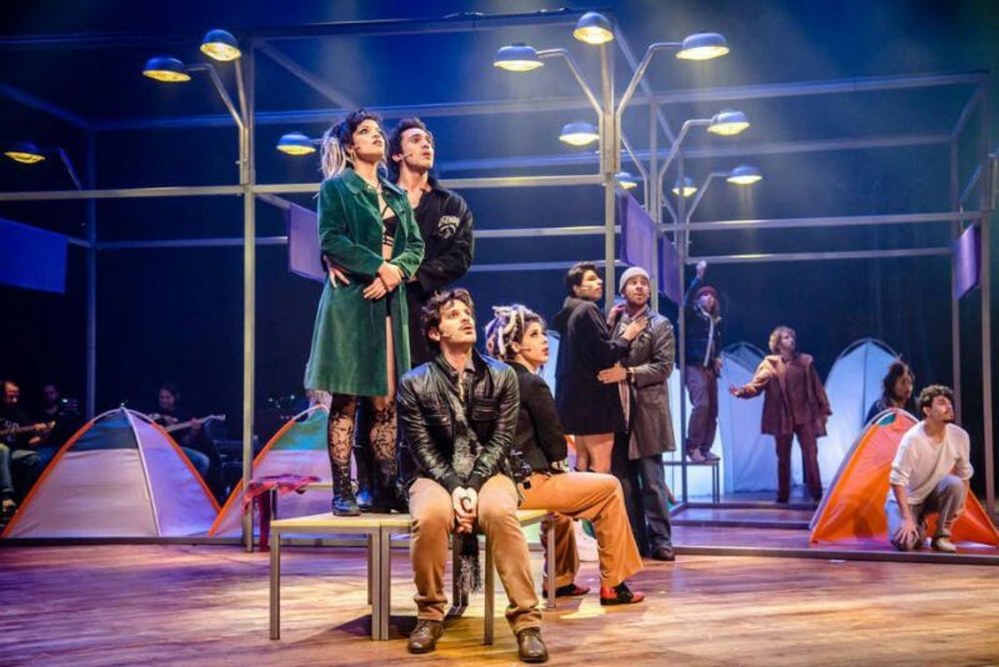 Review: 17 Years Later RENT Revivals in Brazil  Image