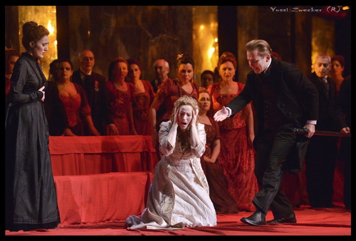 Shahar Lavi as Alisa, Maria Jose Moreno as Lucia and Alexei Dolgov as Edgardo at 