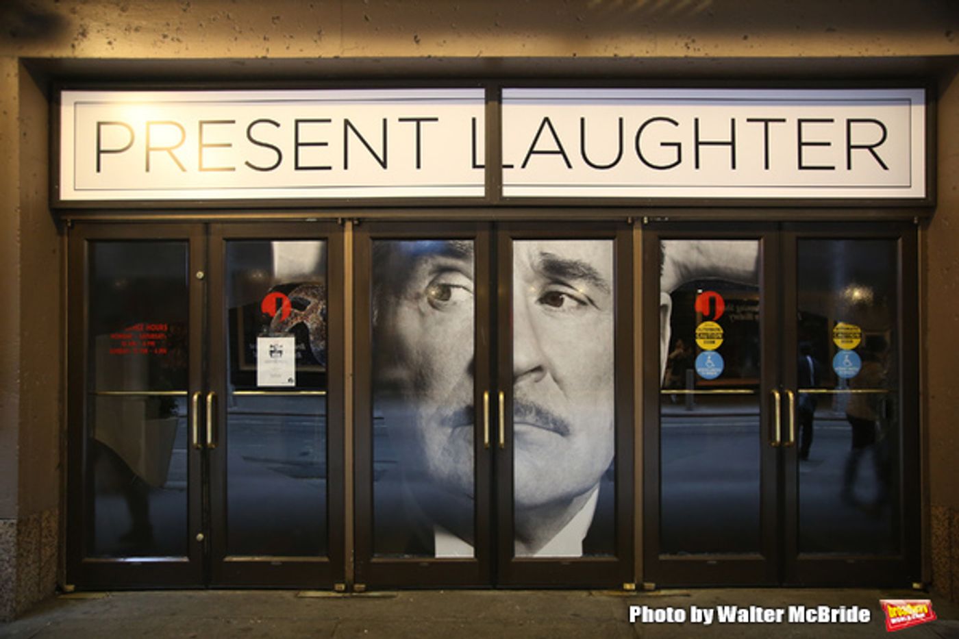 Up on the Marquee: PRESENT LAUGHTER, Starring Kevin Kline  Image