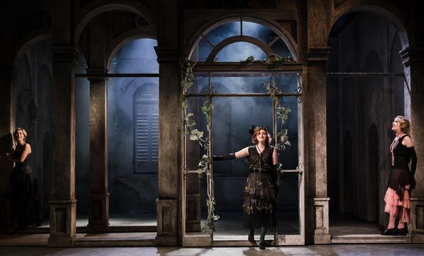 Zoe Doano (Grazia Lamberti), Scarlett Courtney (Daisy Fenton) and Helen Turner (Alice Photo