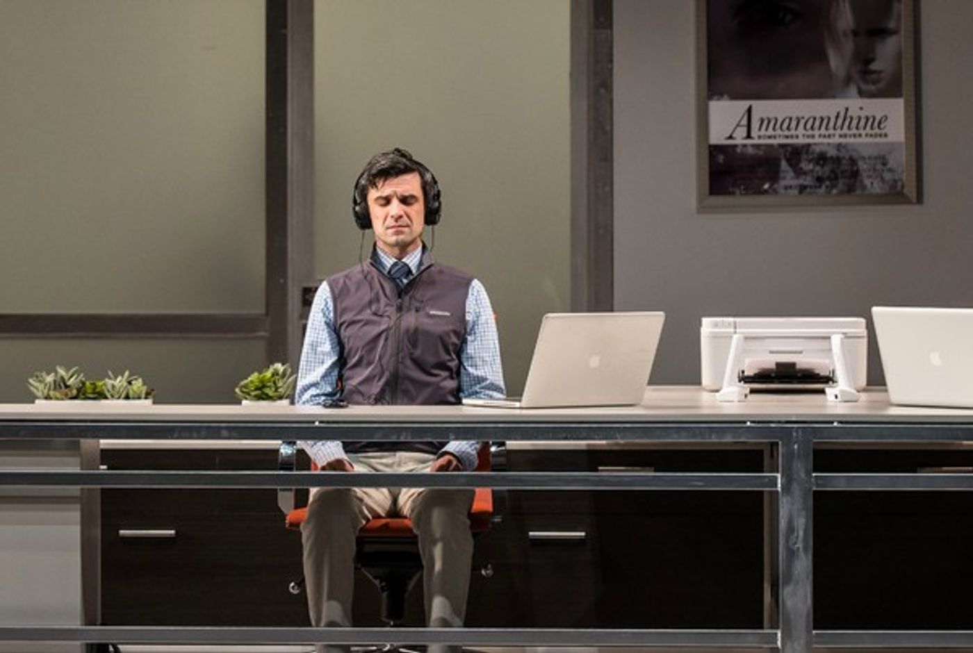 Photo Flash: First Look at Chicago Premiere of GLORIA at the Goodman  Image