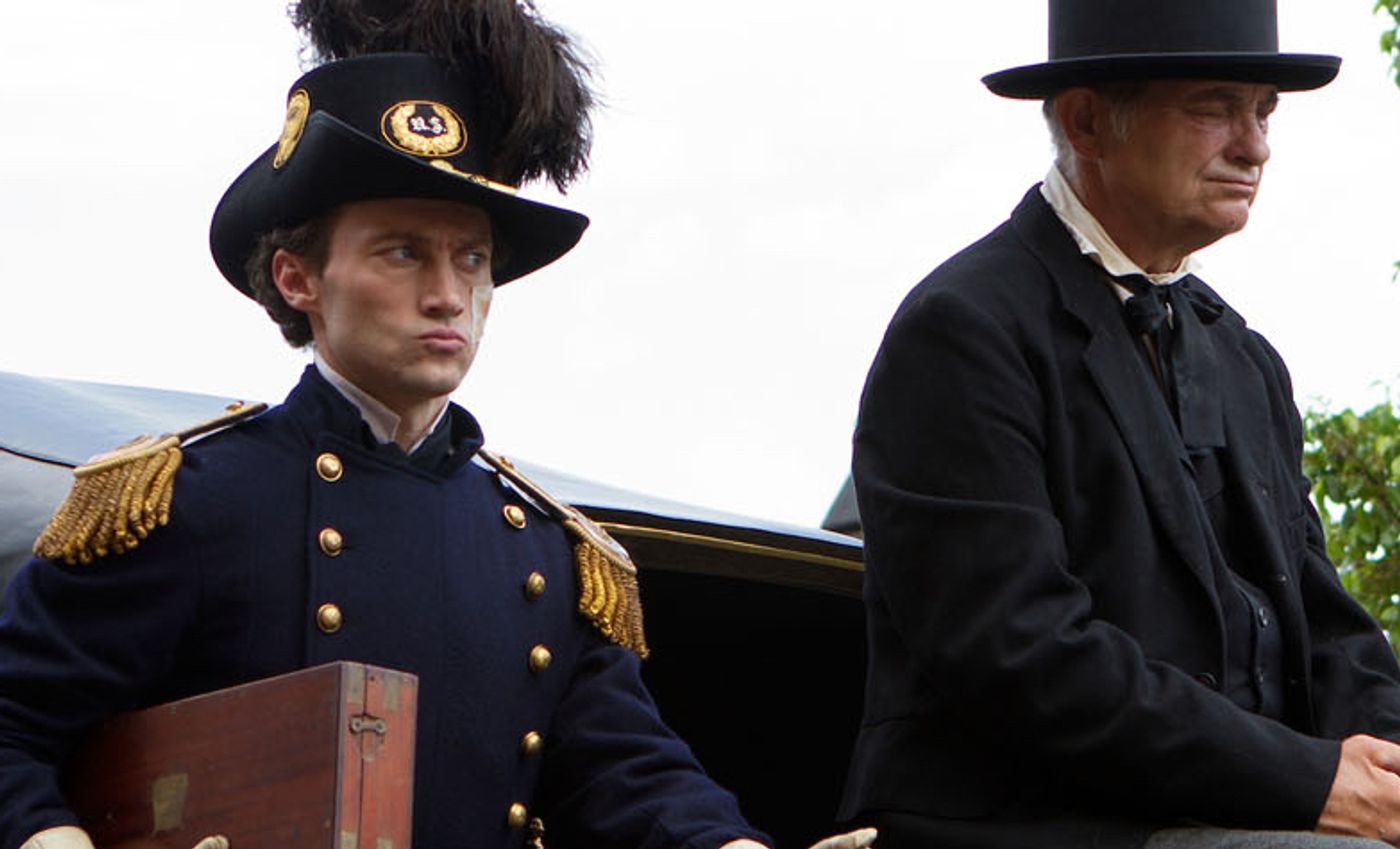 Interview: Bryce Pinkham Discusses his 'Wildly Quirky' Role on MERCY STREET  Image