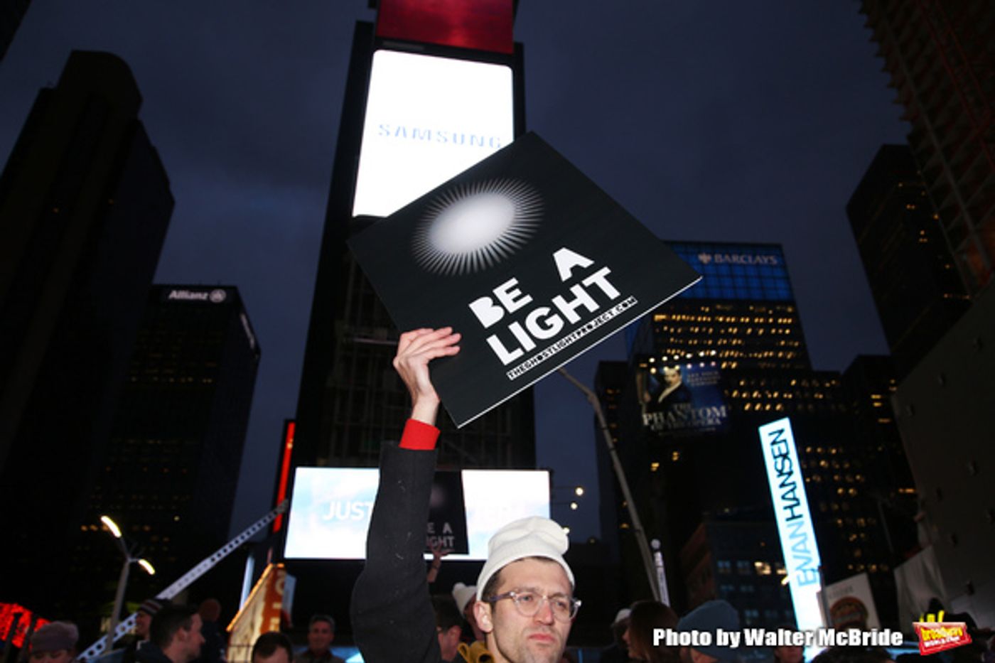 Photo Coverage: On Inauguration Eve, Broadway Unites to Take a Pledge for the Ghostlight Project  Image