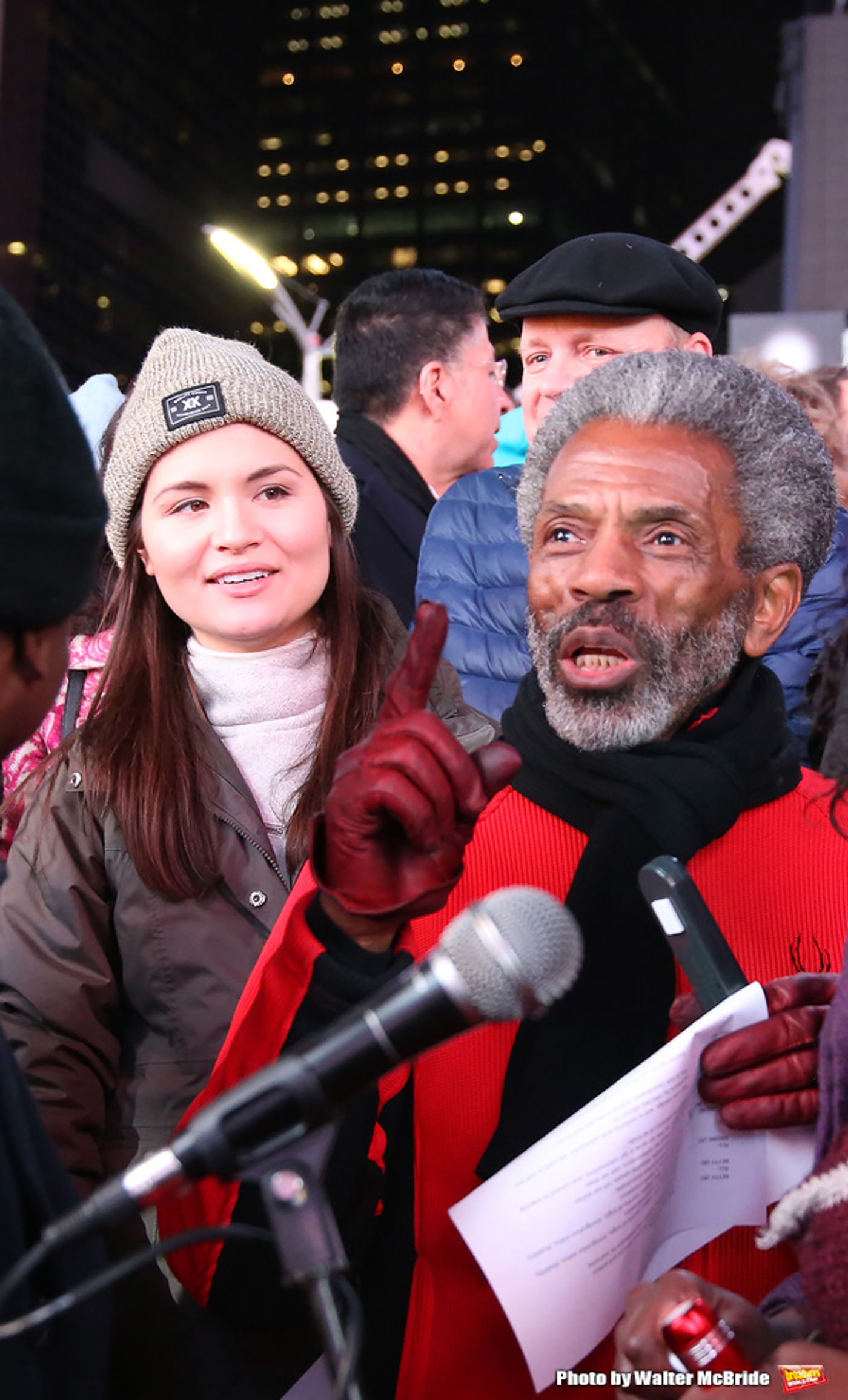 Photo Coverage: On Inauguration Eve, Broadway Unites to Take a Pledge for the Ghostlight Project  Image