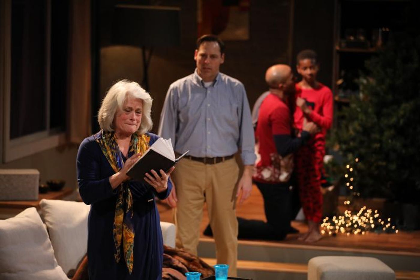 Review: ArtsWest's MOTHERS AND SONS Lives Up to Its Potential  Image