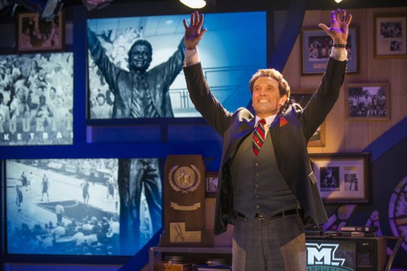 Photo Flash: Milwaukee Repertory Theater Presents MCGUIRE  Image