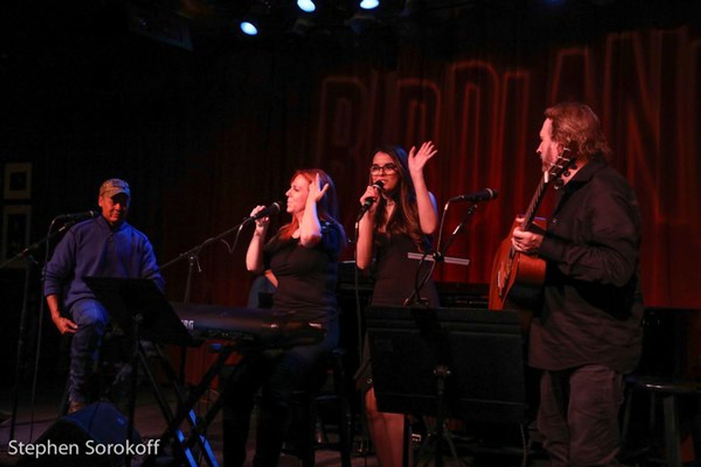 Photo Coverage: Victoria Shaw Brings UNDER THE COVERS to Birdland Photo Coverage: Victoria Shaw Brings UNDER THE COVERS to Birdland Image