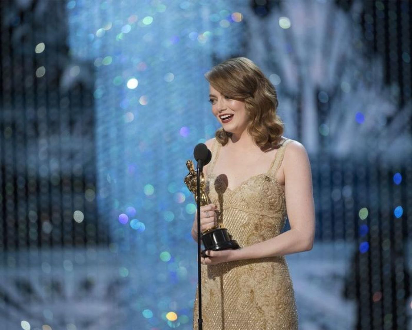 LA LA LAND's Emma Stone Wins Academy Award for Best Actress  Image