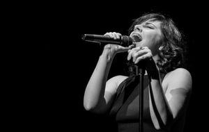 Krysta Rodriguez Photo