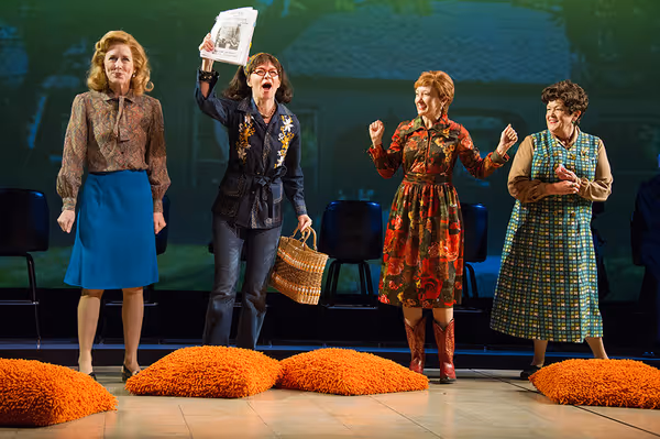 (L to R) Sarah Jane Agnew (as Sarah Weddington), Susan Lynskey, Amy Newman and Pamela Photo