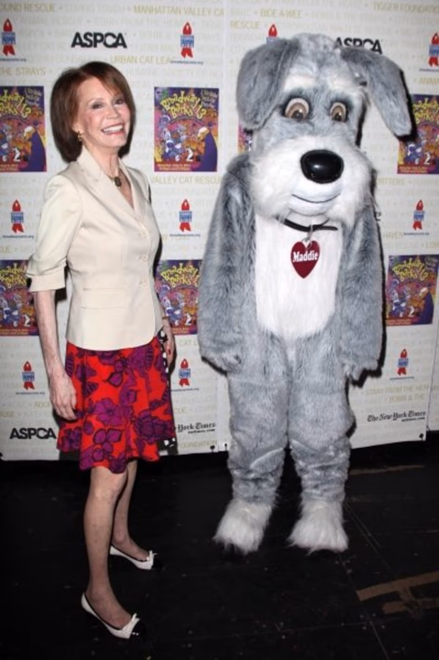 Photo Flashback: Even More to Love- Remembering Mary Tyler Moore's Years of Service with Broadway Barks  Image