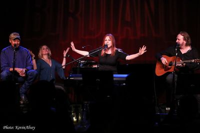 Neal McCoy, Becky Priest, Victoria Shaw and Gary Burr Photo