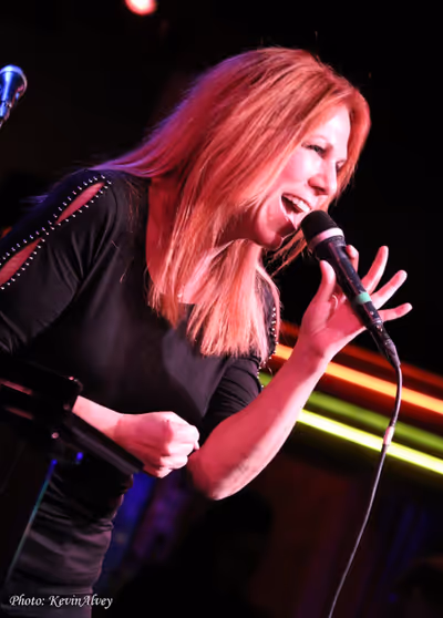 Victoria Shaw Photo