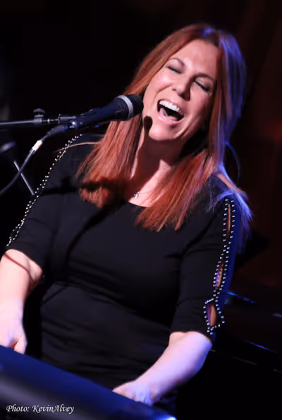 Victoria Shaw Photo