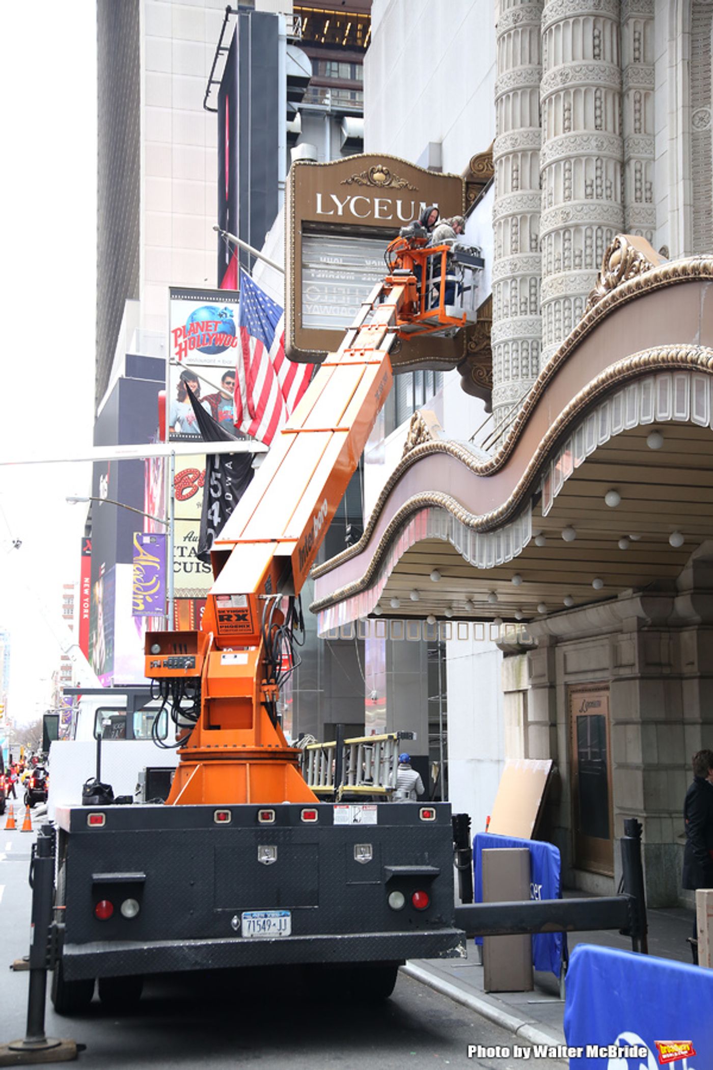 Up on the Marquee: THE PLAY THAT GOES WRONG  Image