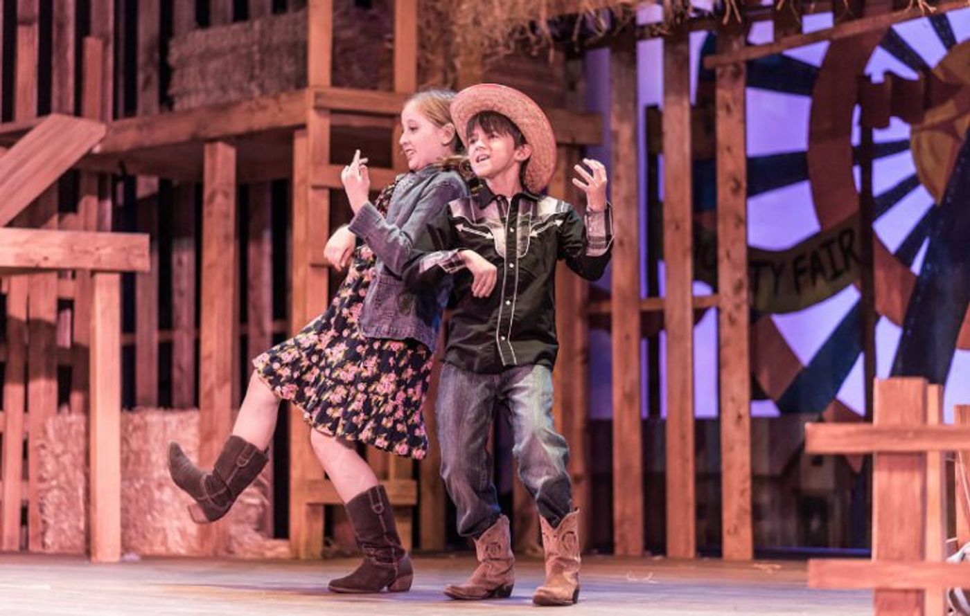 BWW Interview: Ian Gray - Front and Center