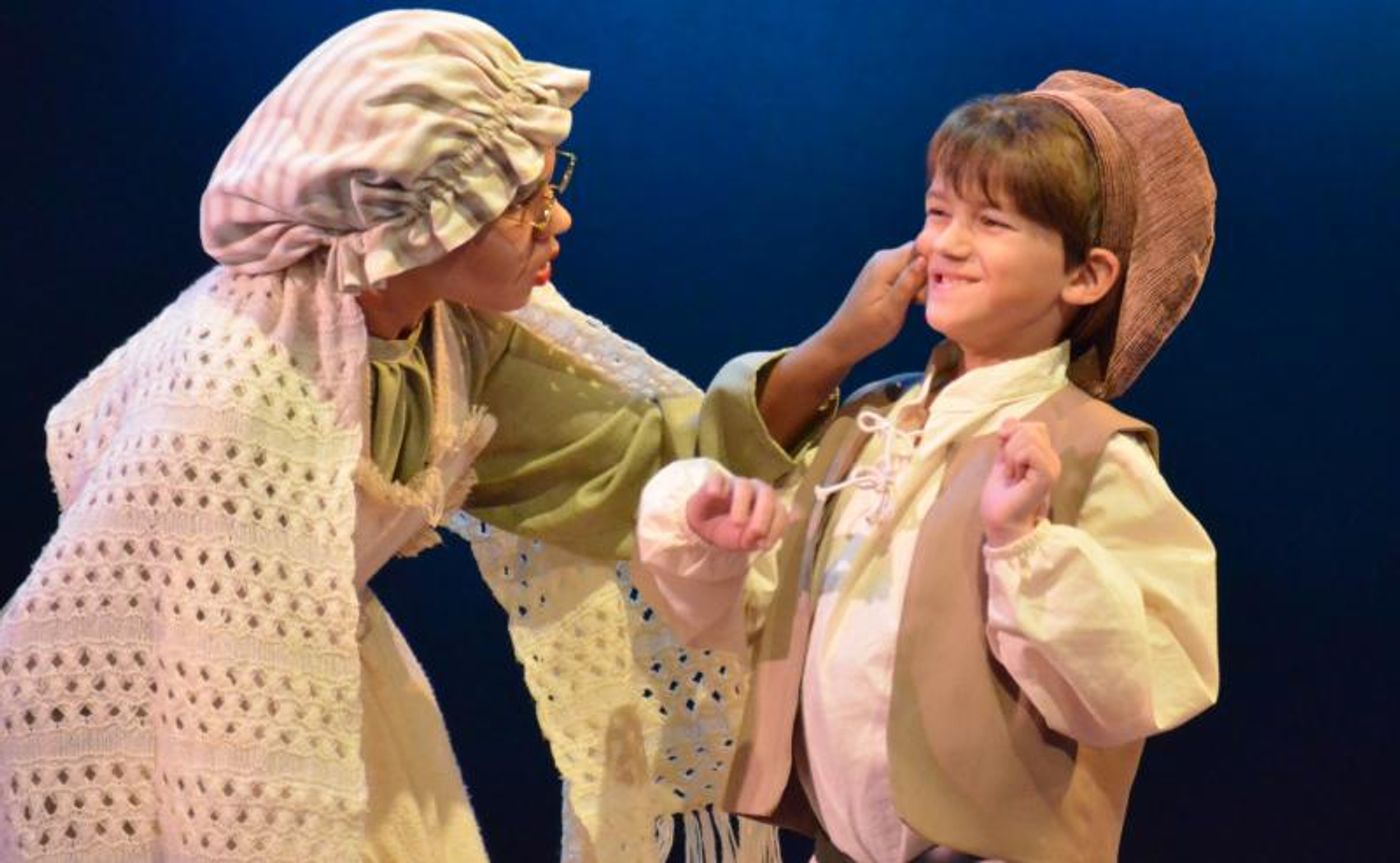 BWW Interview: Ian Gray - Front and Center