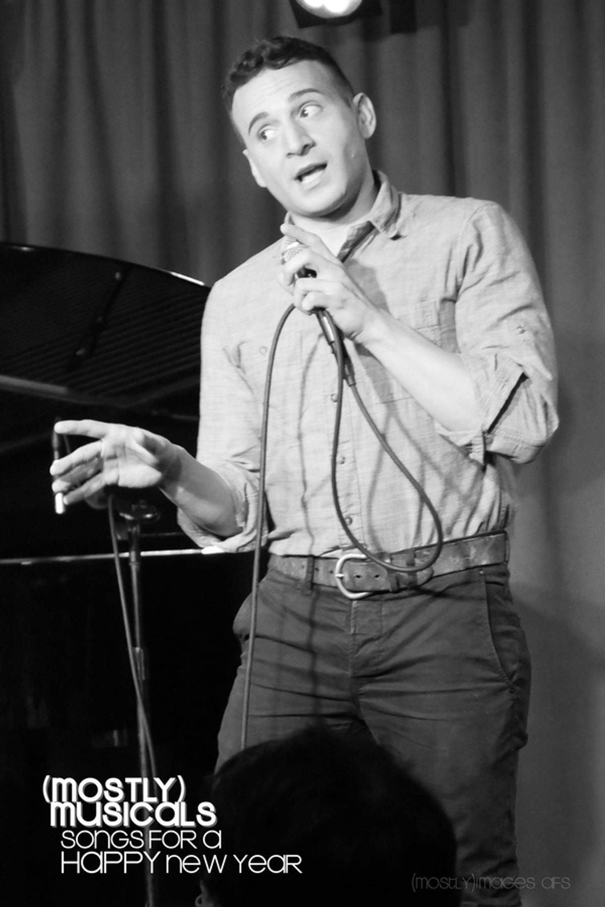 Matt Valle goes old school in his #mmLA debut with Fred Fisher's 'Chicago (That Toddlinâ€™ Town)' at 