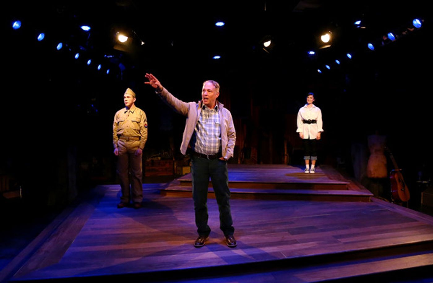 Photo Flash: First Look at 'WHO AM I THIS TIME?' at Stages Repertory Theatre  Image