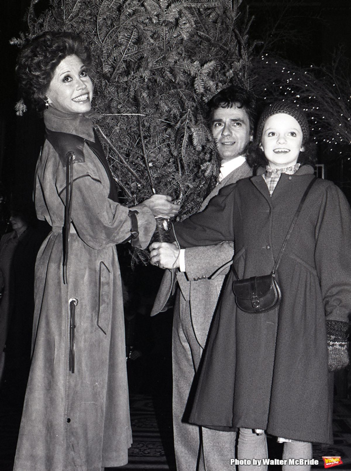 Mary Tyler Moore, Dudley Moore and Katherine Healy filming â€"Six Weeksâ€ at the Waldorf Astoria Hotel on December 1, 1982 in New York City.
 at 