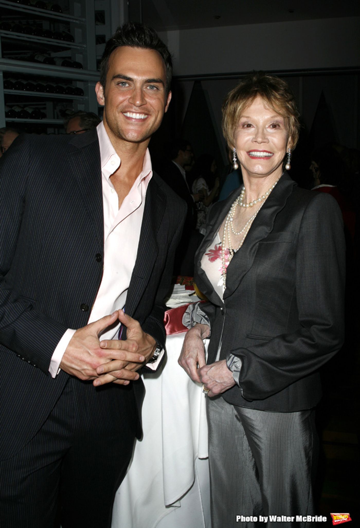 Photo Flash: Remembering Mary Tyler Moore  Image