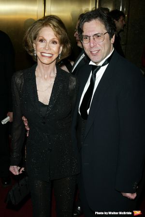 MARY TYLER MOORE and her husband ROBERT LEVINE
The 56th Annual Tony Awards
Radio City Photo